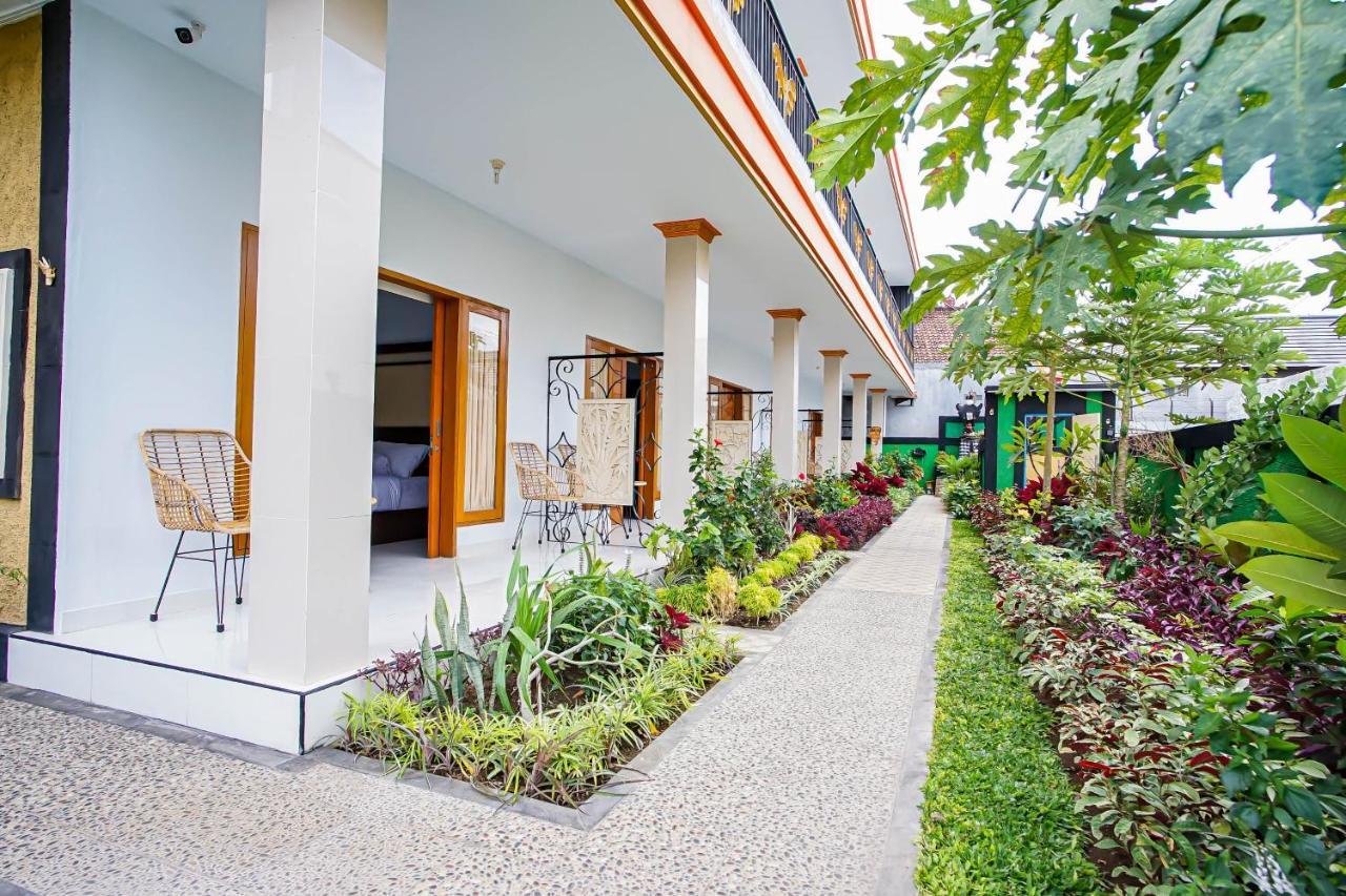 Guest House At Gunung Salak Bali Kerobokan  Ngoại thất bức ảnh